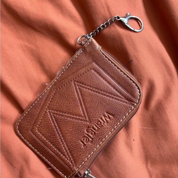 Wrangler Keychain Wallet - Picture 2 of 3